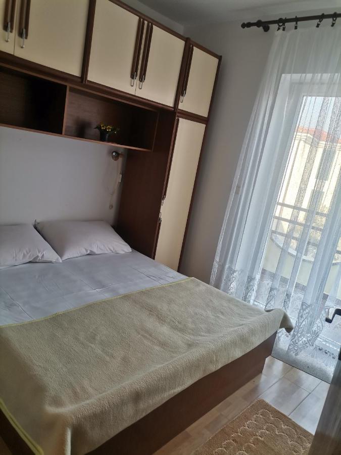 Apartments Petrica Malinska Esterno foto